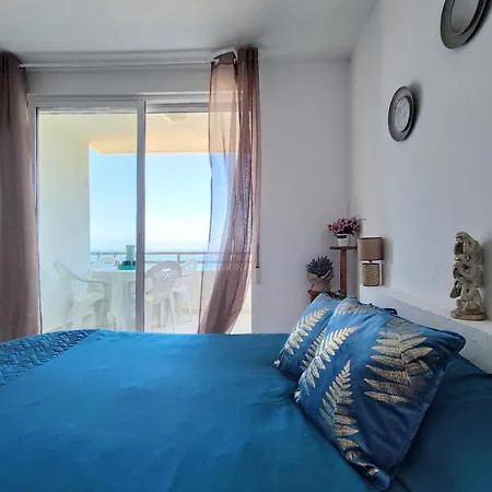 Fantastic Seaview With Swimming Pool