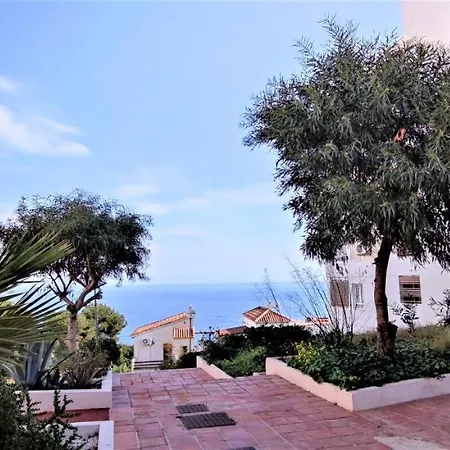 Fantastic Seaview With Swimming Pool *